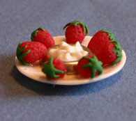 Dollhouse Miniature Strawberries N Cream